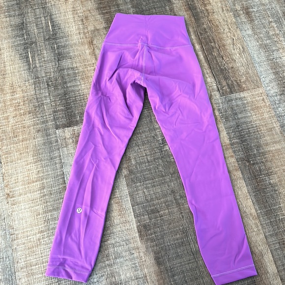 Lululemon leggings - Picture 2 of 4